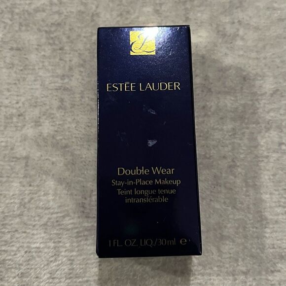 Estée Lauder Double Wear Foundation - 6N1 Mocha - Picture 2 of 7